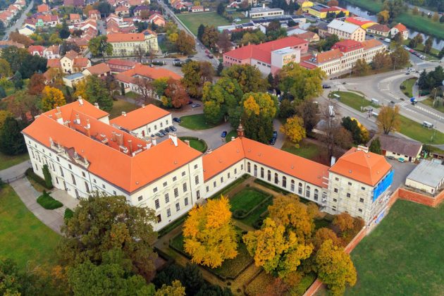 Známe nejlepší pálené střechy loňského roku