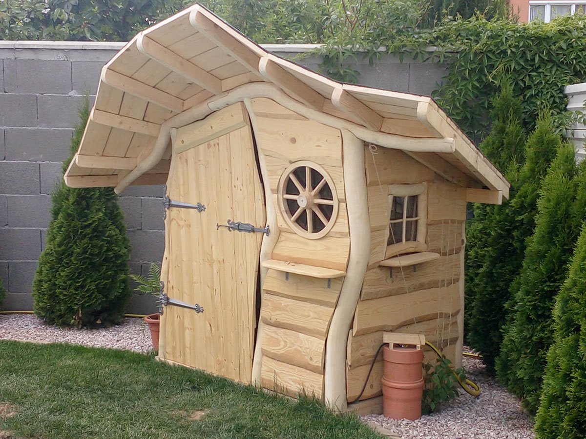 hotový dřevěný zahradní domek