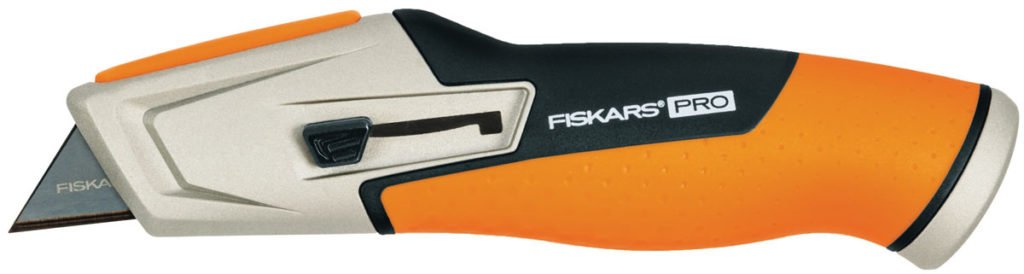Pracovní nůž CarbonMax s ergonomicky tvarovanou pogumovanou rukojetí