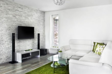 moderní obývací pokoj s novou omítkou