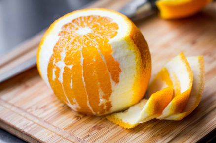loupaný pomeranč