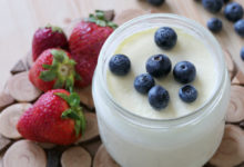 domácí jogurt s ovocem