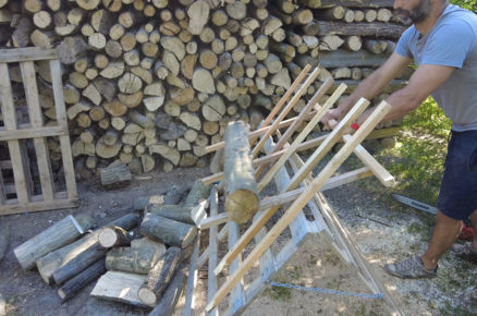 Zkouška pílení dřeva