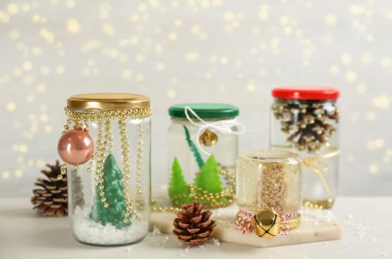 vánoční dekorace ze sklenic
