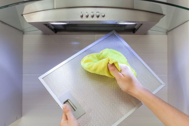 Mastnota na digestoři? 4 tipy, jak se jí účinně zbavit