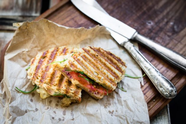 Toasty nejen k snídani: Objevte 10 nových chutí a kombinací naslano i nasladko
