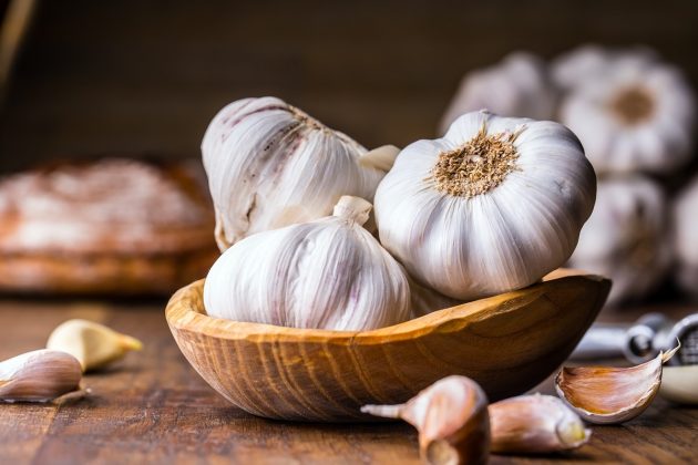 5 důvodů, proč byste měli konzumovat jeden stroužek česneku denně! Budete mu děkovat