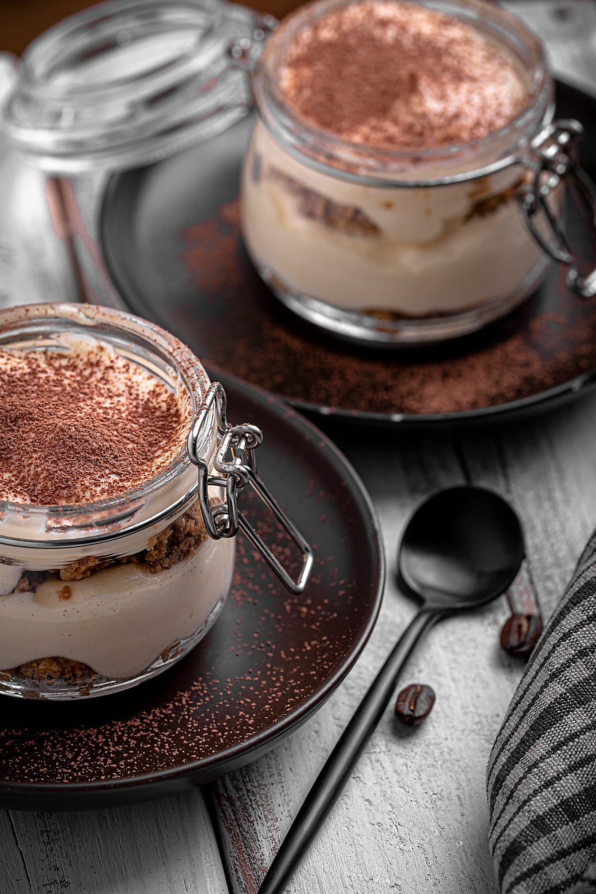 Tiramisu ve sklenicích