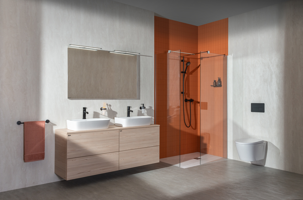 Sprchové stěny Pure 1 Moderní koupelna s dvojumyvadlem na dřevěné skříňce, velkým zrcadlem a sprchovým koutem s oranžovými obklady.