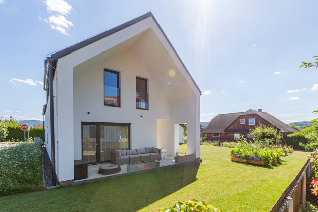 Jak vypadá první dům s Doživotní zárukou HELUZ? Stojí v Rožnově pod Radhoštěm