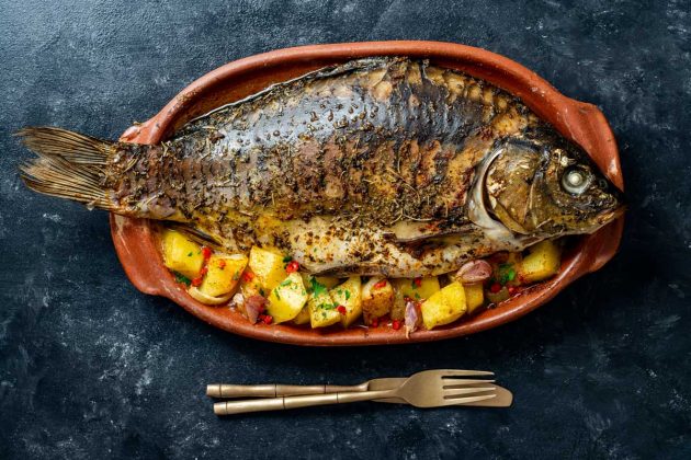 Zapomenuté recepty na vánočního kapra podle babiček, které chutnají i bez trojobalu