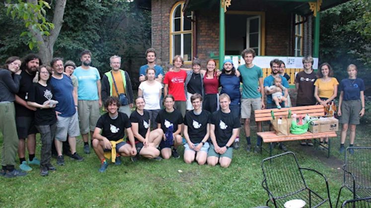 Kvůli šifrám ujdou i 20 kilometrů. Jak funguje chytrá rodinná zábava, která dobývá Česko?