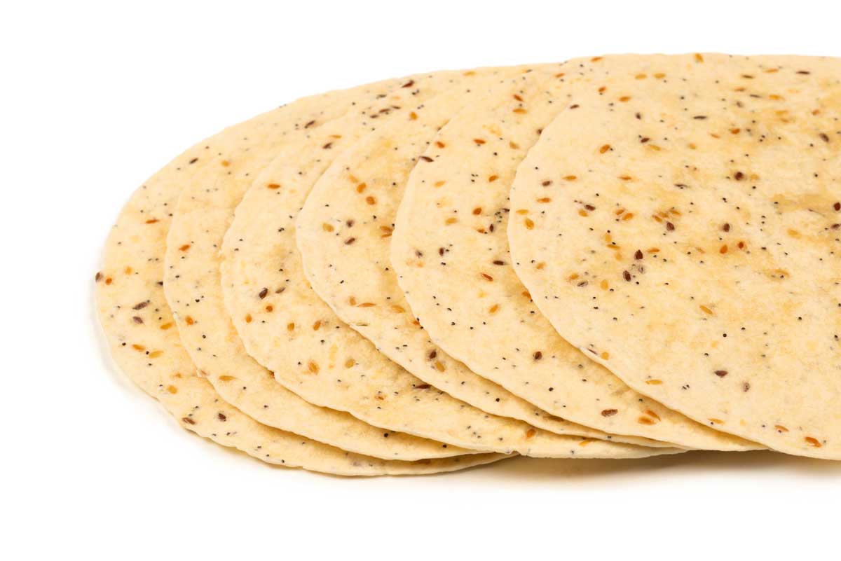tortily Bezlepkové tortilly z lněných semínek připravené pouze ze dvou ingrediencí.