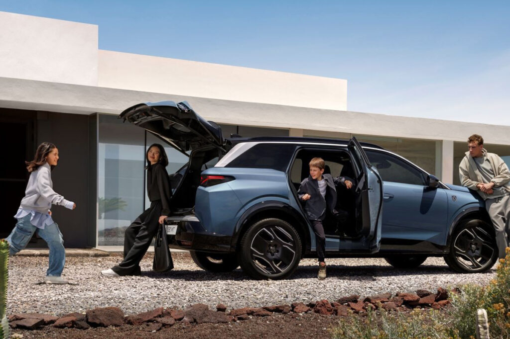 SUV Peugeot 5008 Summer Blue