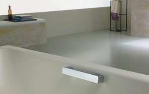 Bezpečně a stylově: nová vanová madla k vanám Avantgarde a Ambiente