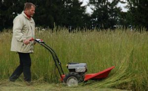 Sekačky a mulčovače VARI: vyberte si správného pomocníka