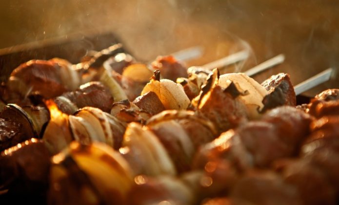 BBQ kuchařka dodá šmrnc Vašemu grilování