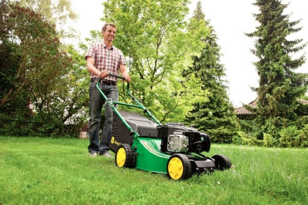 Velká jarní soutěž o sekačku RUN 51 JOHN DEERE v ceně 21.000 Kč