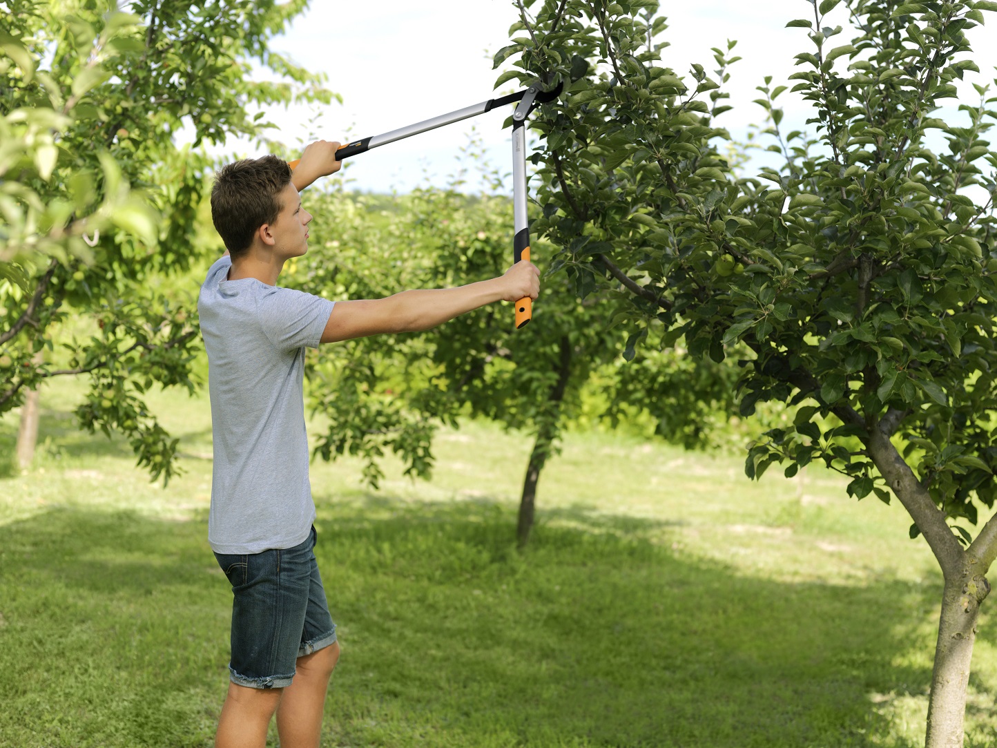 Fiskars Garden stříhání větví