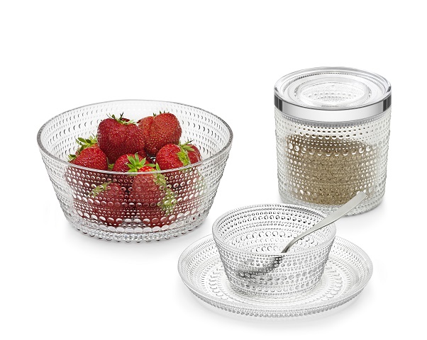 miska s jahodami Fiskars