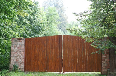 renovace vrat _ hotovo